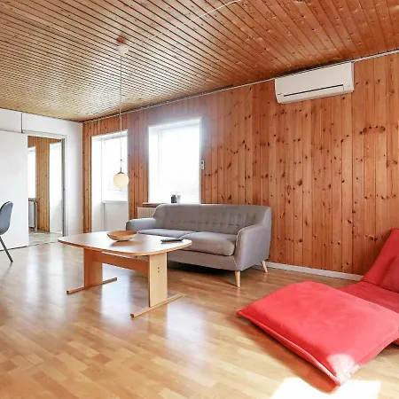 Apartment Ii *